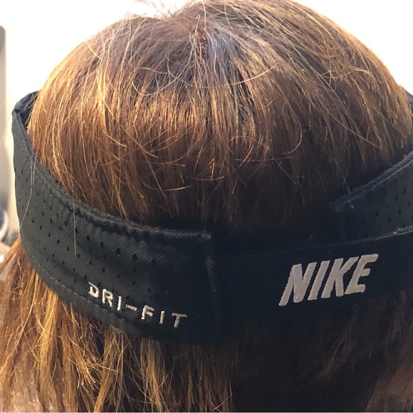 Nike Adult Unisex Performance Sports Dri-Fit Swoosh Adjustable Visor - Picture 9 of 16